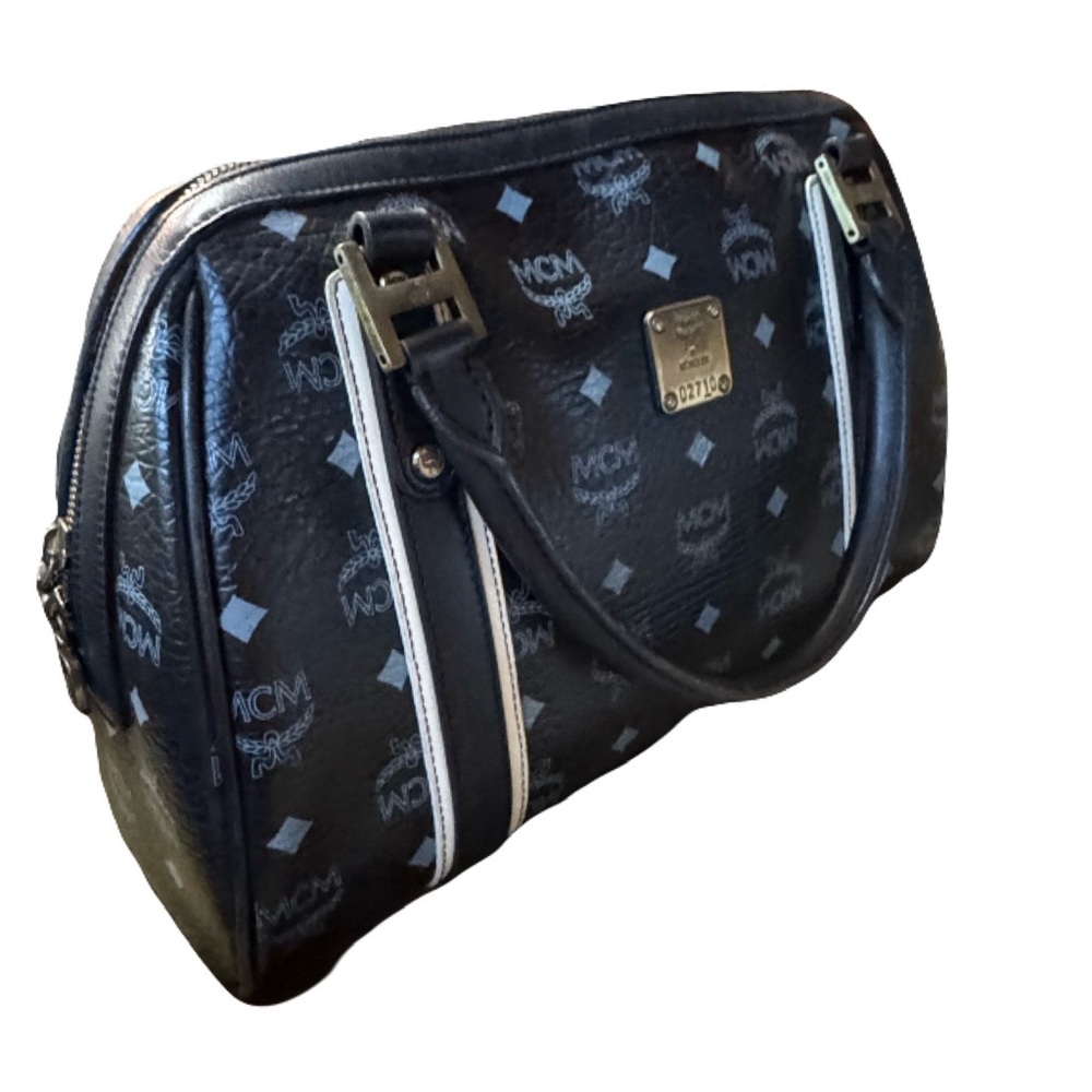 ⚜️Rare!! MCM Visetos Logo Leather Boston Bag Black w/ Print & Black&white Trim👑 - Picture 7 of 14